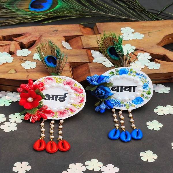 Mom and Dad To Be Baby Shower Brooches with Peacock Feathers, Flowers