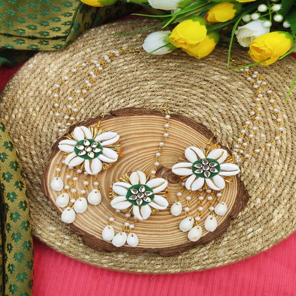 Cowrie Shell Mangtika And Earring for Haldi, Mehndi, baby shower, Set For Women And Girls