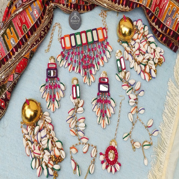 Mehndi Haldi Ceremony Traditional Jewellery Set