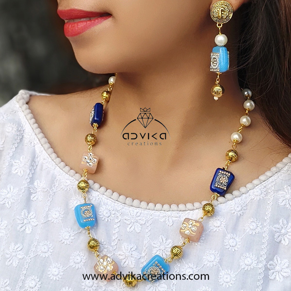 Tumble bead necklace Skyblue and peach