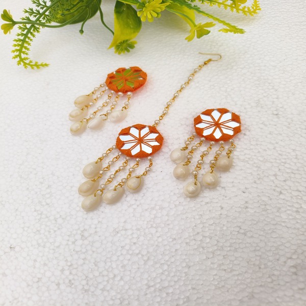 Earring with matching mangtika for women and girls 