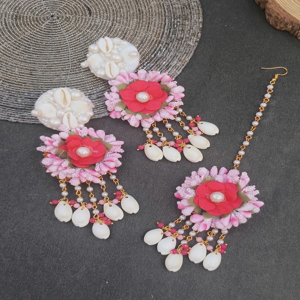 Cowrie Shell Mangtika And Earring for Haldi, Mehndi, baby shower, Set For Women And Girls