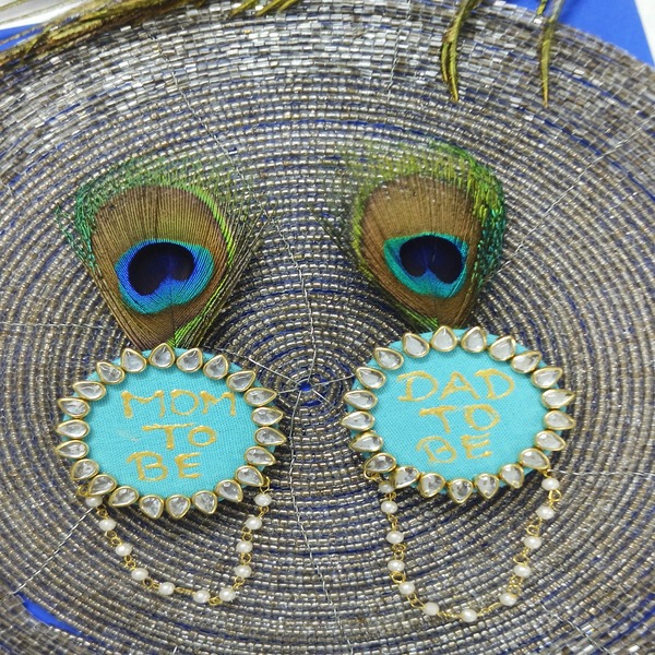 Mom to be & Dad to be customized Brouch/Brooch/Brooches Pin pack for Men & Women