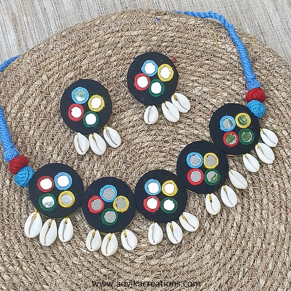 Dazzling Reflections mirror jewellery set