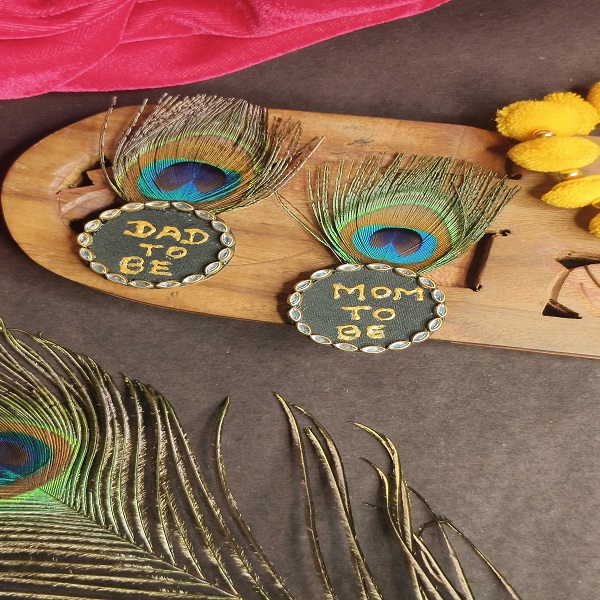 Mom to be & Dad to be customized Brouch/Brooch/Brooches Pin pack for Men & Women 