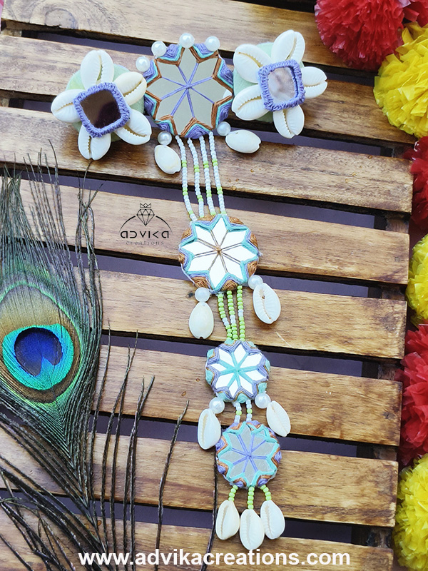 Garba Glam Pearl Shell Hair Clip