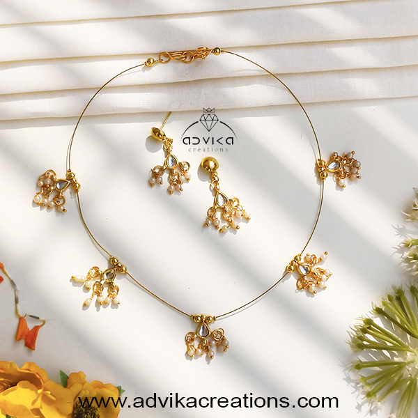 Golden Invisible Necklace with earrings