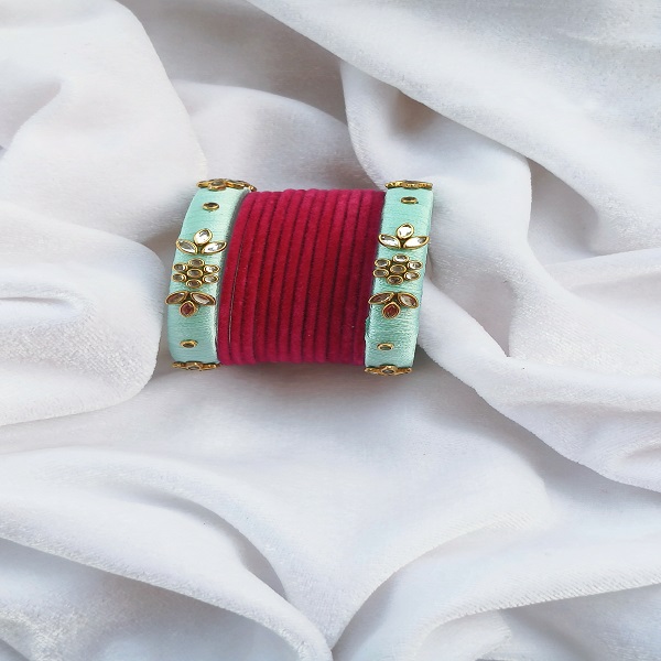 Red Velvet Bangle Set With Thread Kada