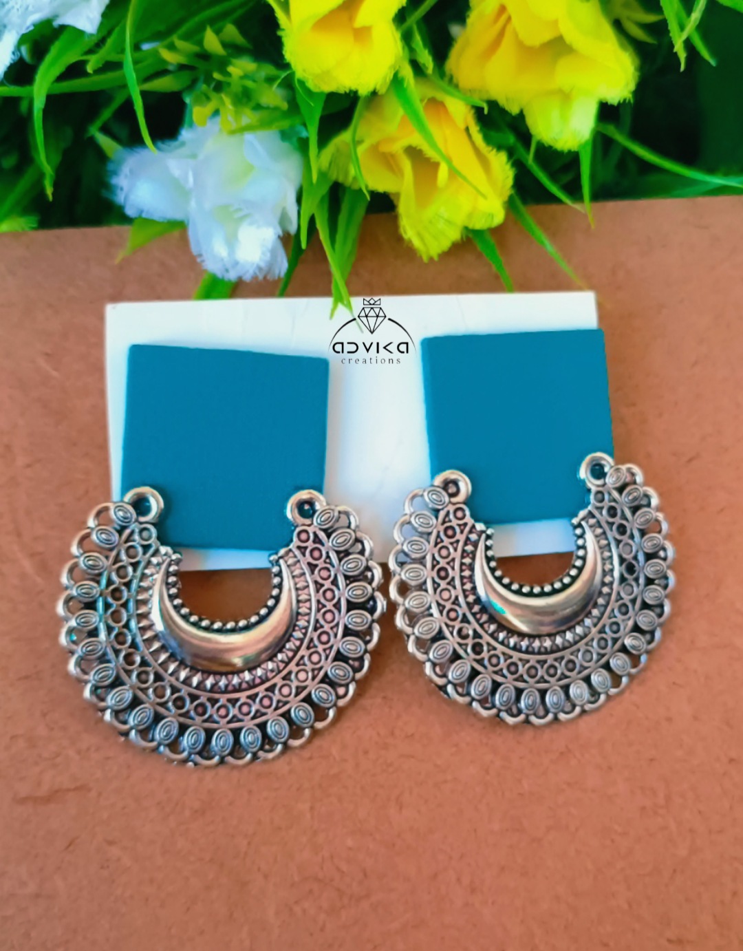 Simple fabric Earring in chaandbali design