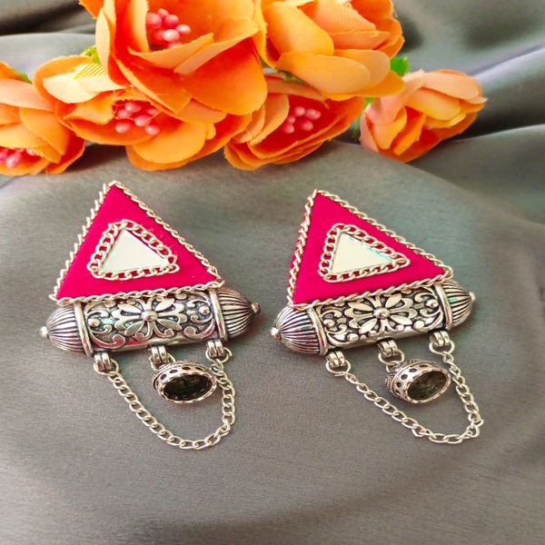 Tikona earrings