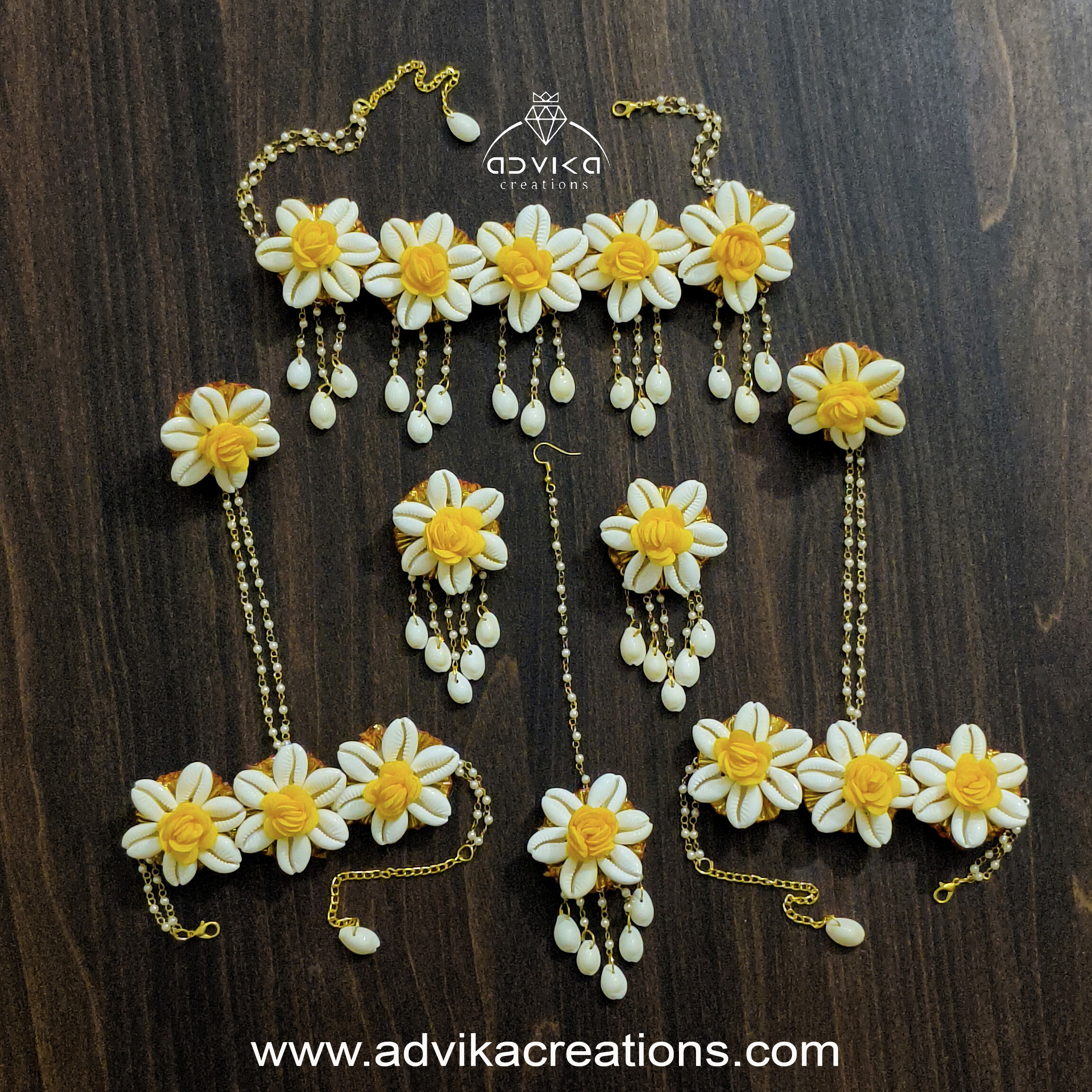Sunny yellow Flower and Cowrie Shell Necklace Set