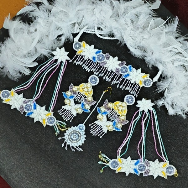 Tranding Haldi Mehdi Jewellery Set