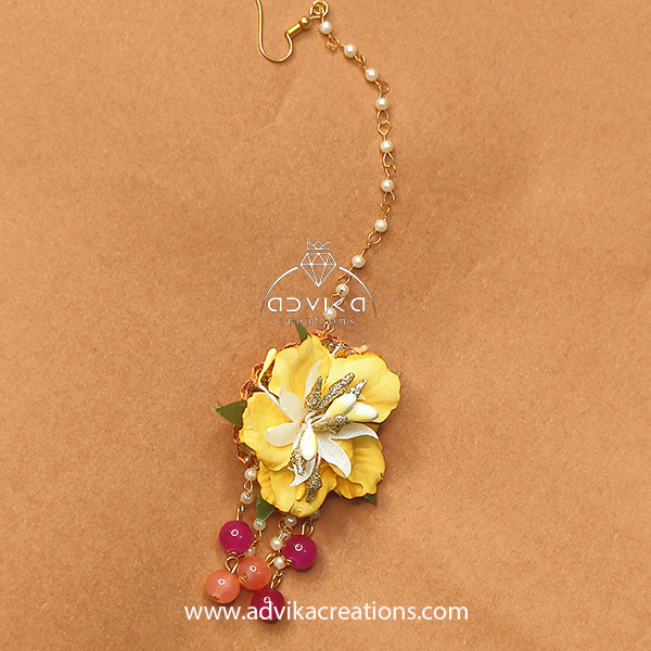 Beautiful Yellow Flower Maangtika 