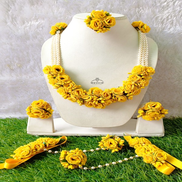 Sunflower Special Haldi Jewelry set