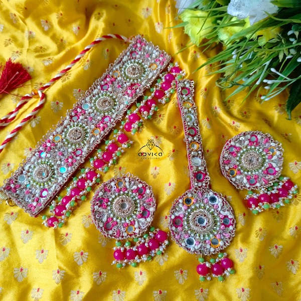 Beaded Jewellery Set with mangtika