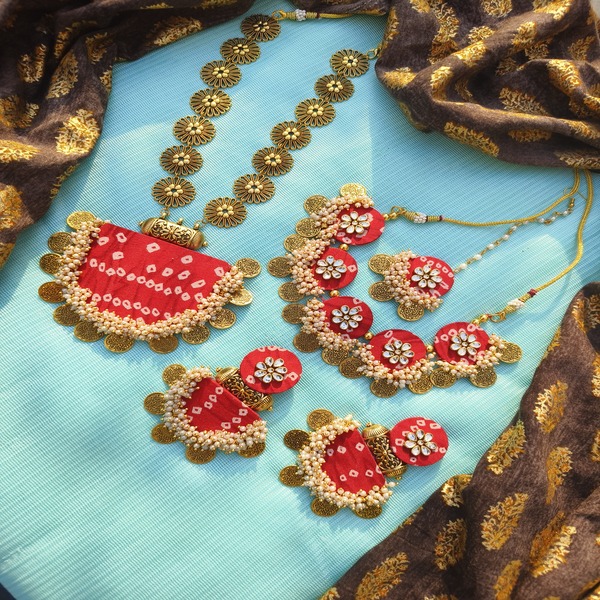 Red chunri print Jewellery Set 