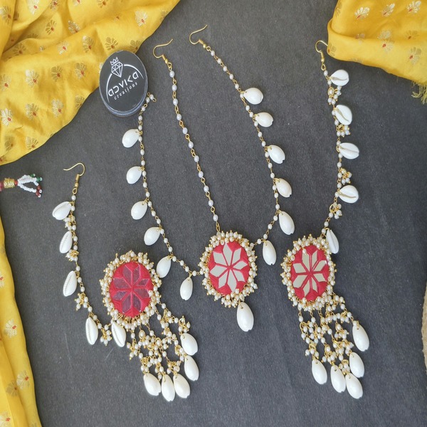 Cowrie and mirror Earring mangtika with mathapatti