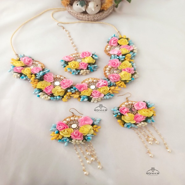 Luxurious flower Jewelry set