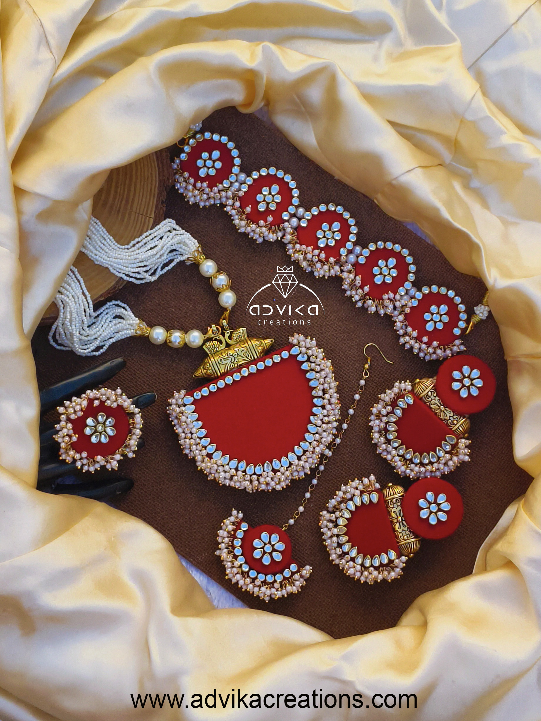 Elegant Red Fabric Jewellery Set