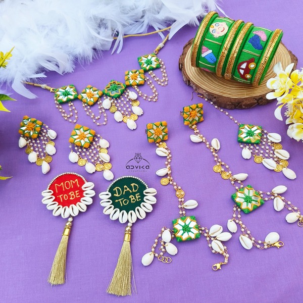 Baby shower accessories
