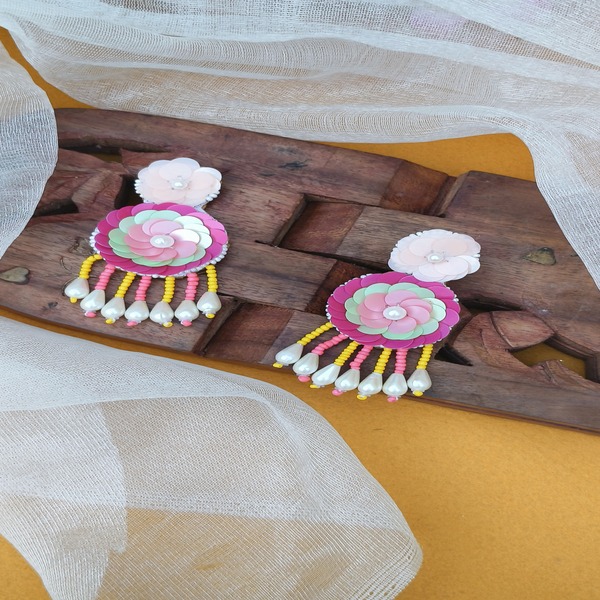 Round Beaded earring 